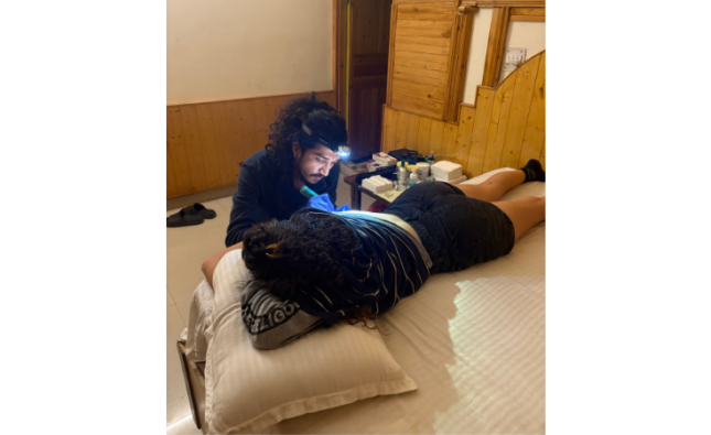 Art That Heals: Jimmy Kalyana (@jimmyartifex) Spreads Soulful Tattoo Art from Pushkar to the World